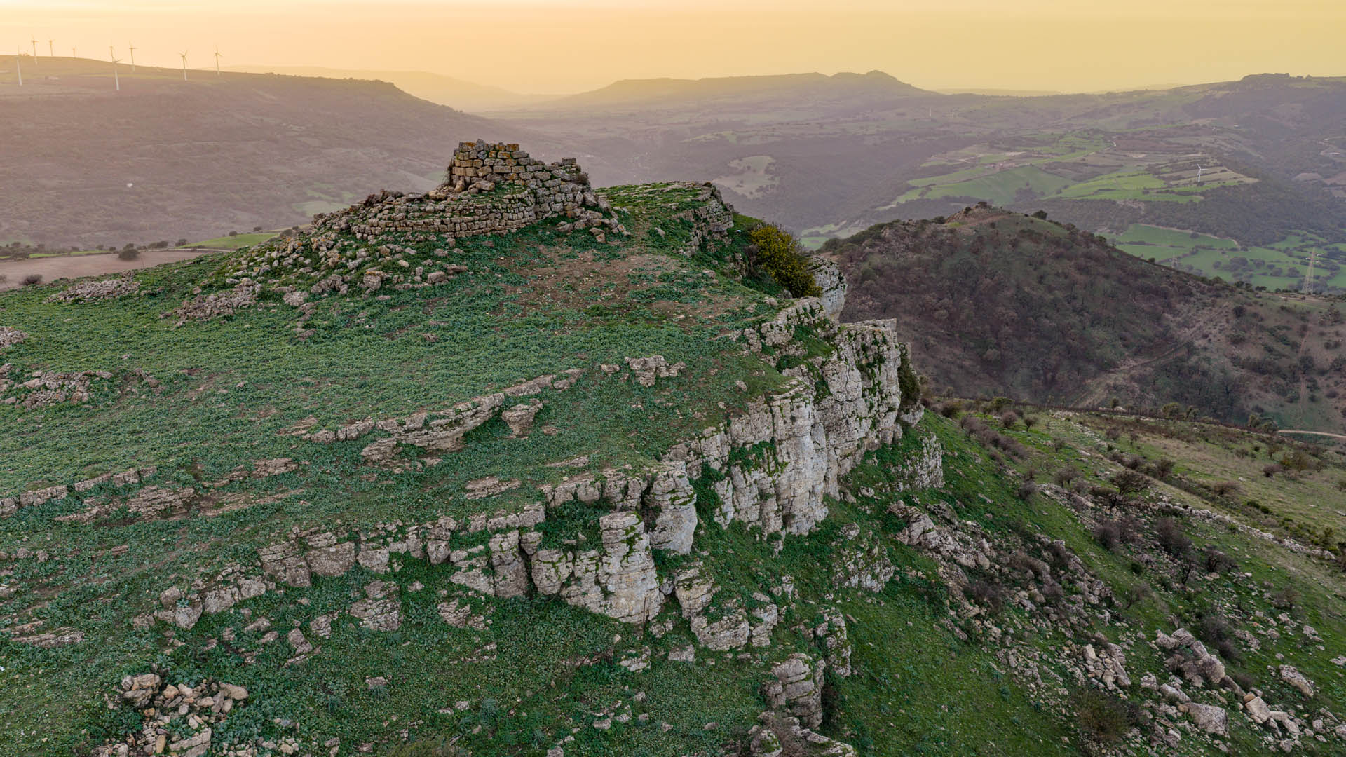 Nuraghe Is Cangialis
